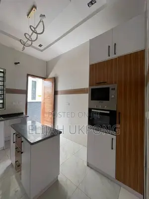 1bdrm Shared Apartment in Ikota Villa for rent