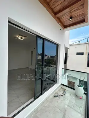 1bdrm Shared Apartment in Ikota Villa for rent