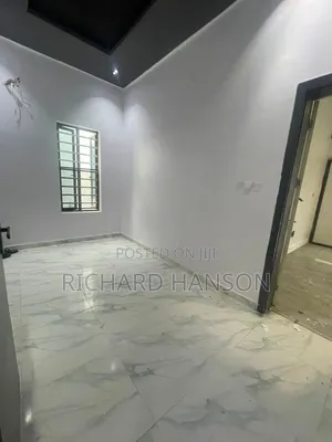 Mini Flat in Angle, Chevron for rent