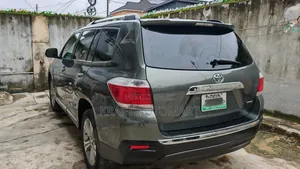 Toyota Highlander 2012 Gray
