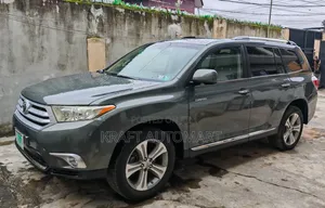 Toyota Highlander 2012 Gray