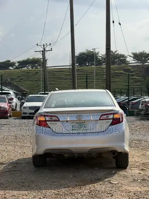 Toyota Camry SE Sport 4dr Sedan (2.5L 4cyl 6A) 2014 Silver