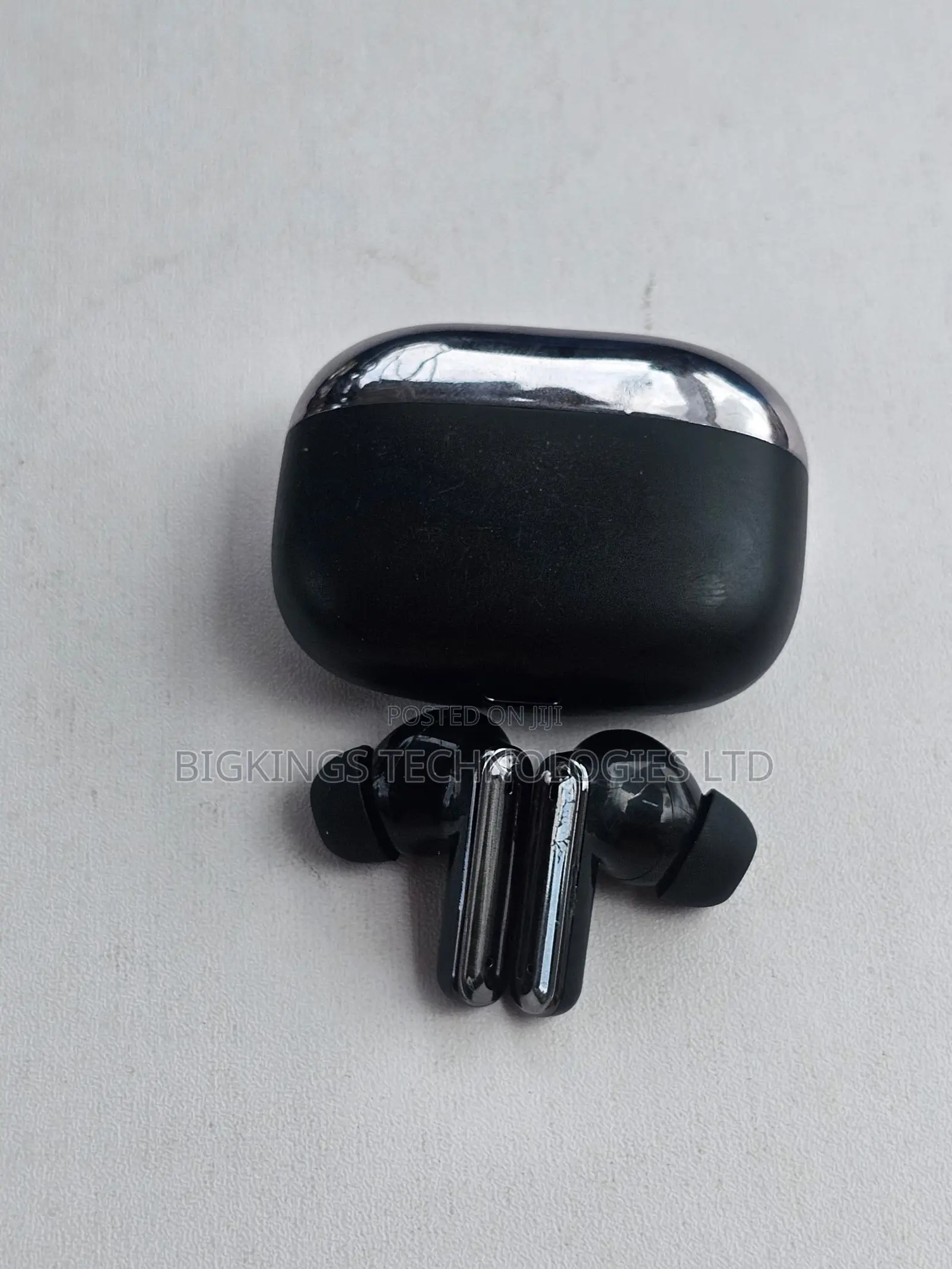 Fairly Used JBL Wireless Stereo in-Ear Earbuds
