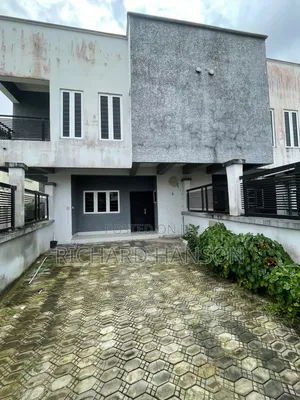 3bdrm Duplex in Cele Medu, Awoyaya for rent