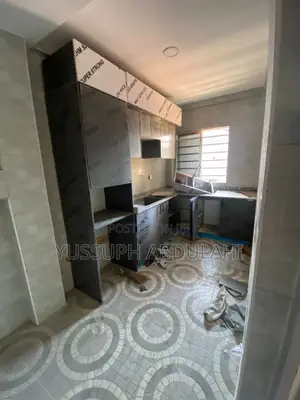 2bdrm Apartment in Yaba, Alagomeji for rent