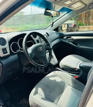 Toyota Matrix 2010 White