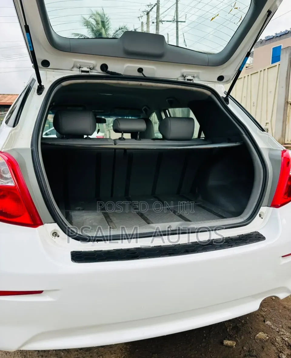 Toyota Matrix 2010 White