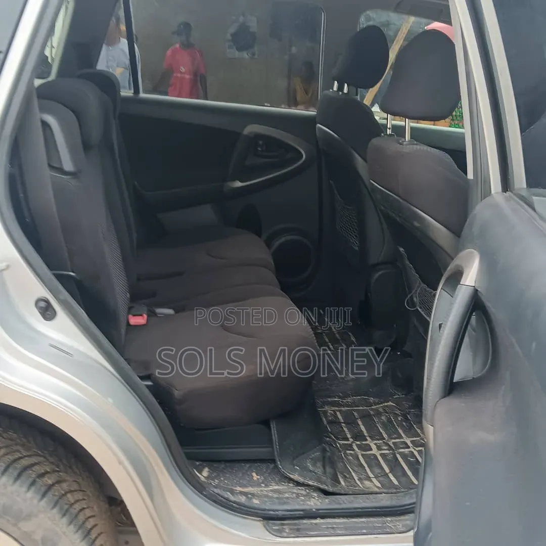 Toyota RAV4 2008 Silver