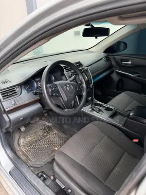 Toyota Camry 2016 Silver