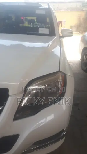 Mercedes-Benz GLK-Class 350 SUV 2013 White