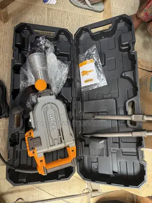 Ingco Demolition Breaker 1700W – Heavy Duty Electric Jack Hammer 16kg