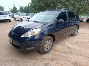Toyota Sienna 2006 Blue