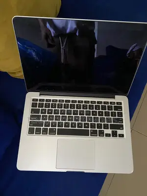 Laptop Apple MacBook Pro 2015 8GB Intel Core i5 SSD 256GB