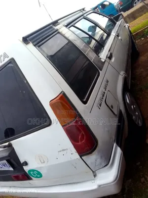 Toyota Corolla 1994 White