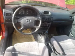 Toyota Corolla 2000 Black