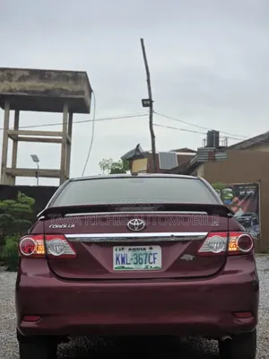 Toyota Corolla S 4dr Sedan (1.8L 4cyl 4A) 2012 Maroon