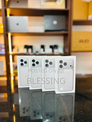 New Apple iPhone 17 Pro Max 256 GB Silver