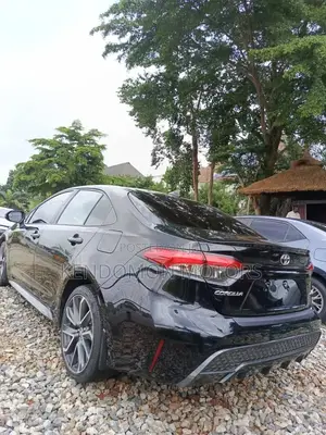 Toyota Corolla XSE (1.8L 4cyl 2A) 2019 Black