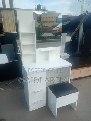 Dressing Mirror With Three Drawers and Meke Up Sit