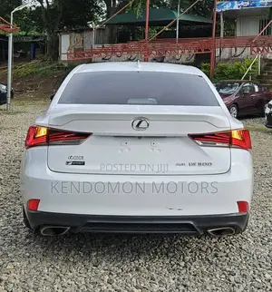 Lexus IS 300 AWD 2016 White