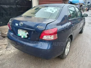 Toyota Yaris 2005 Blue