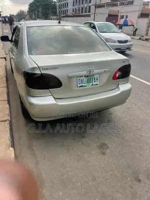 Toyota Corolla LE 2005 Silver