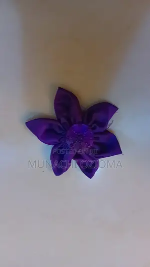 Sartin Flower Brooches