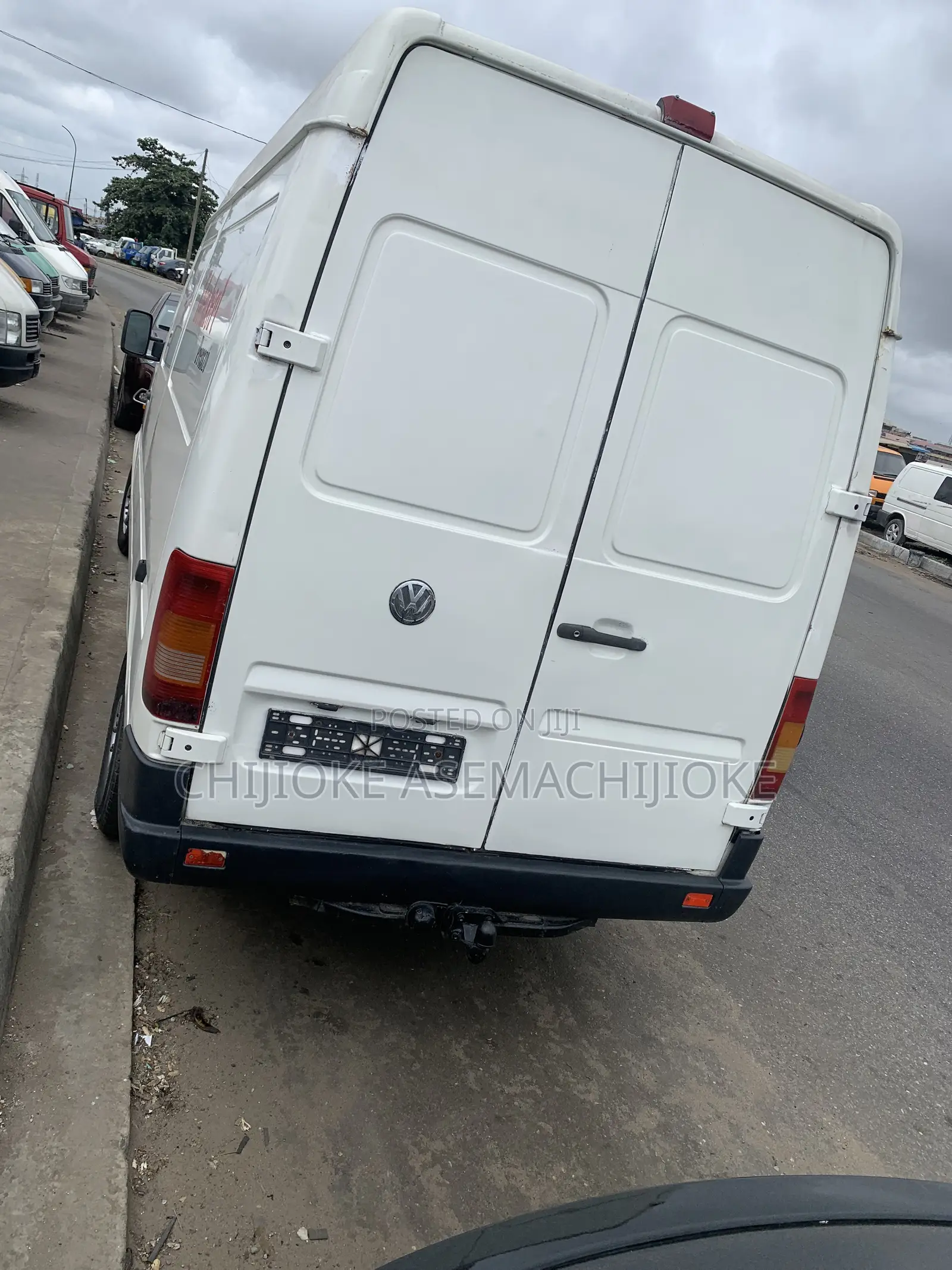 Volkswagen LT 2010 White