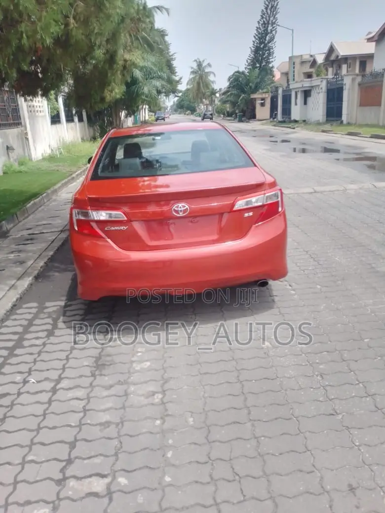 Toyota Camry 2012 Red