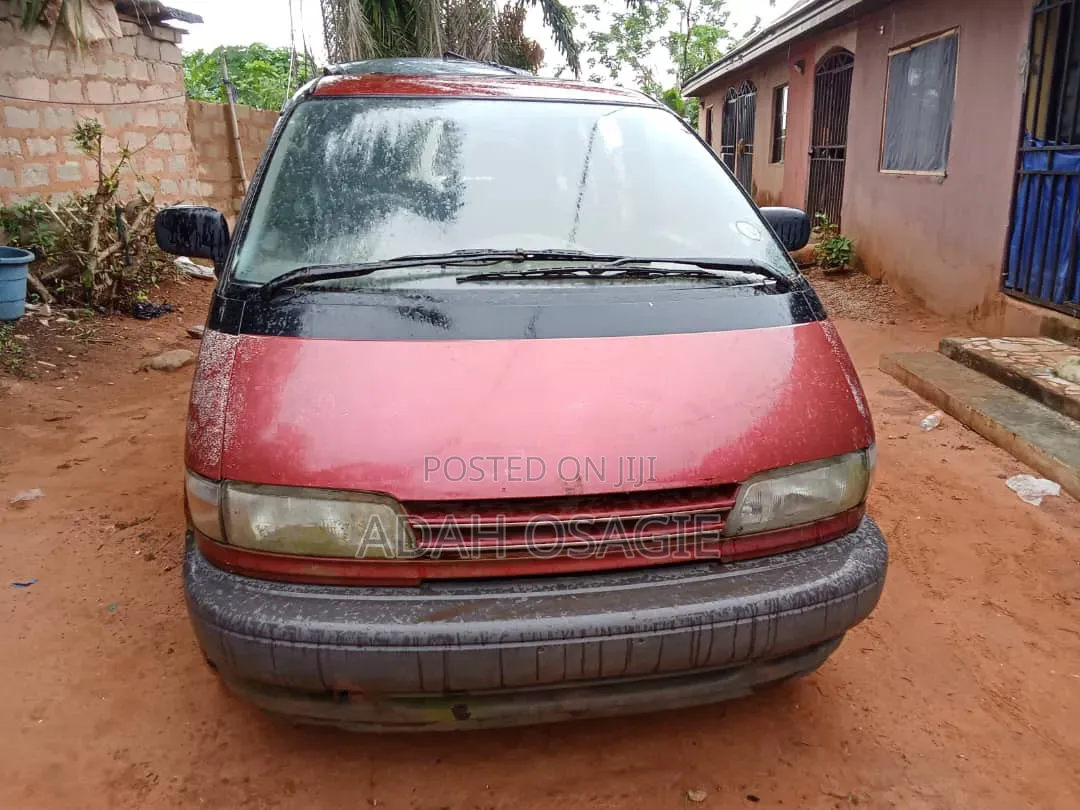 Toyota TownAce 1996 Red
