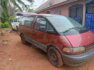 Toyota TownAce 1996 Red