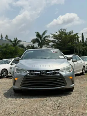 Toyota Camry 2015 Silver