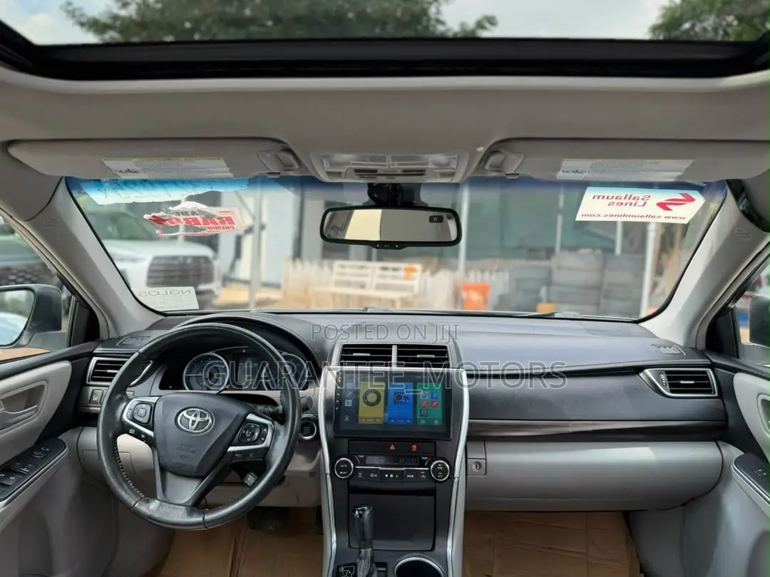 Toyota Camry 2015 Silver