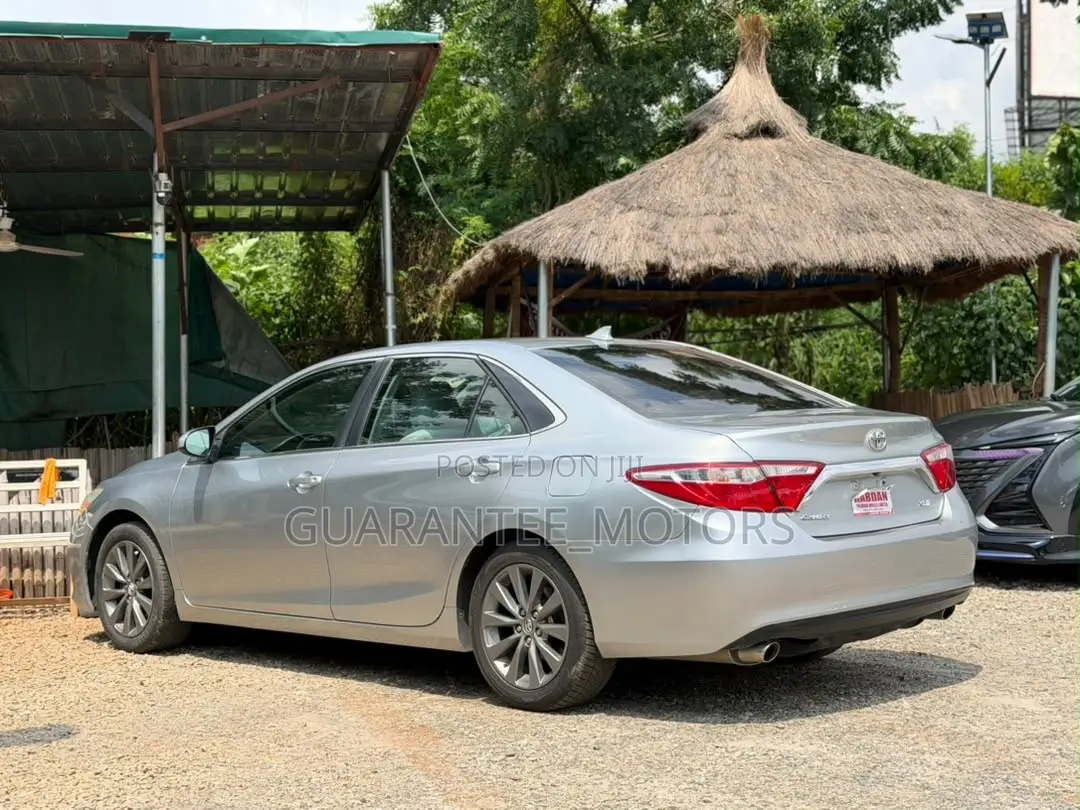 Toyota Camry 2015 Silver