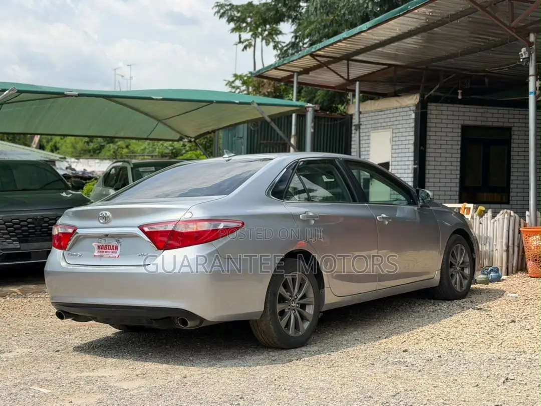 Toyota Camry 2015 Silver