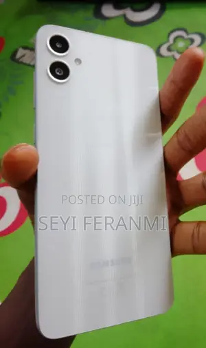 Samsung Galaxy A05 64 GB Silver