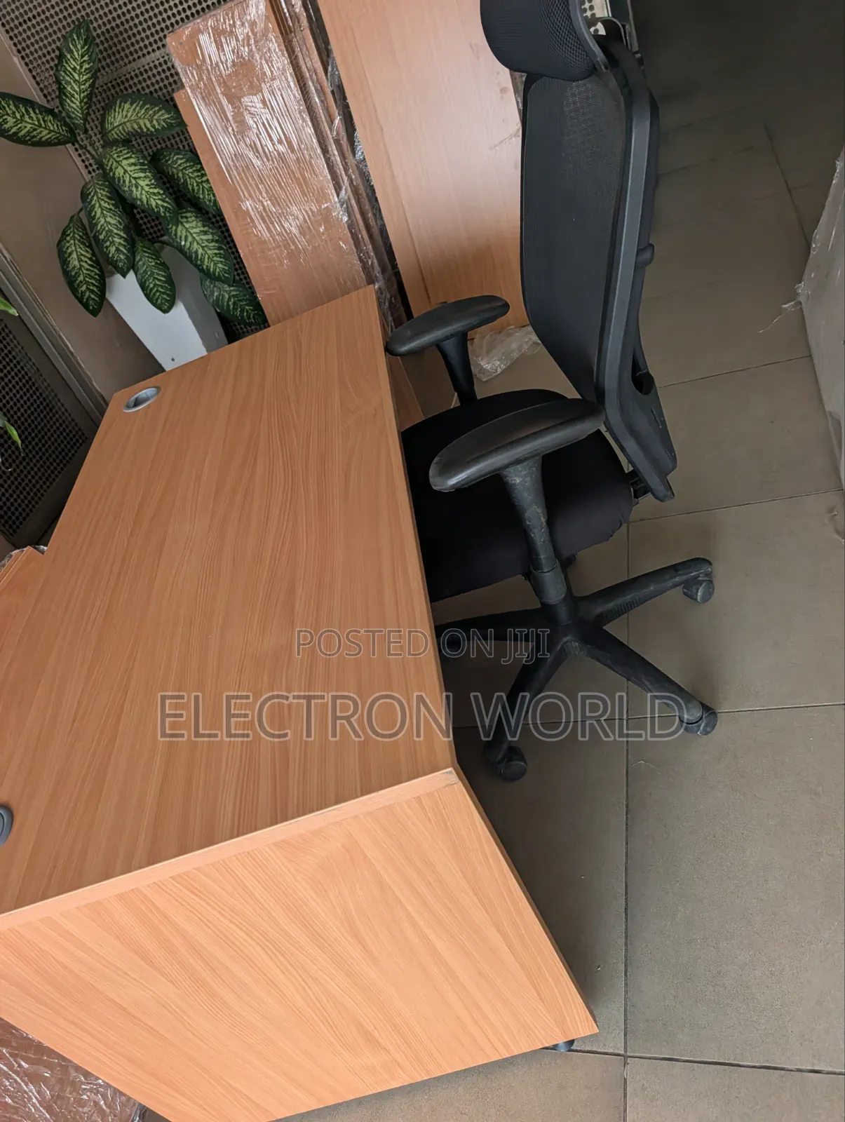 Imported Office Tables Uk