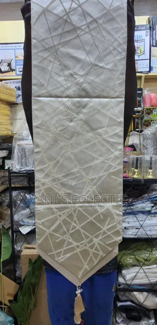 Premium Metallic Table Runner With Tassels