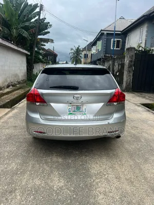 Toyota Venza 2012 Silver