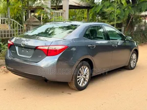 Toyota Corolla 2015