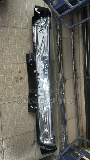 Prado Front Fibre
