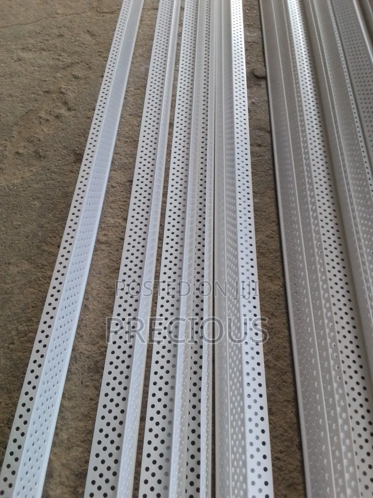 Plastic Coner Bead