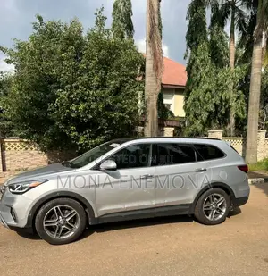 Hyundai Santa Fe 2017 Silver