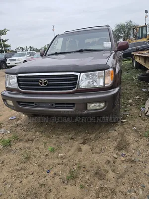 Toyota Land Cruiser 2005 Burgundy