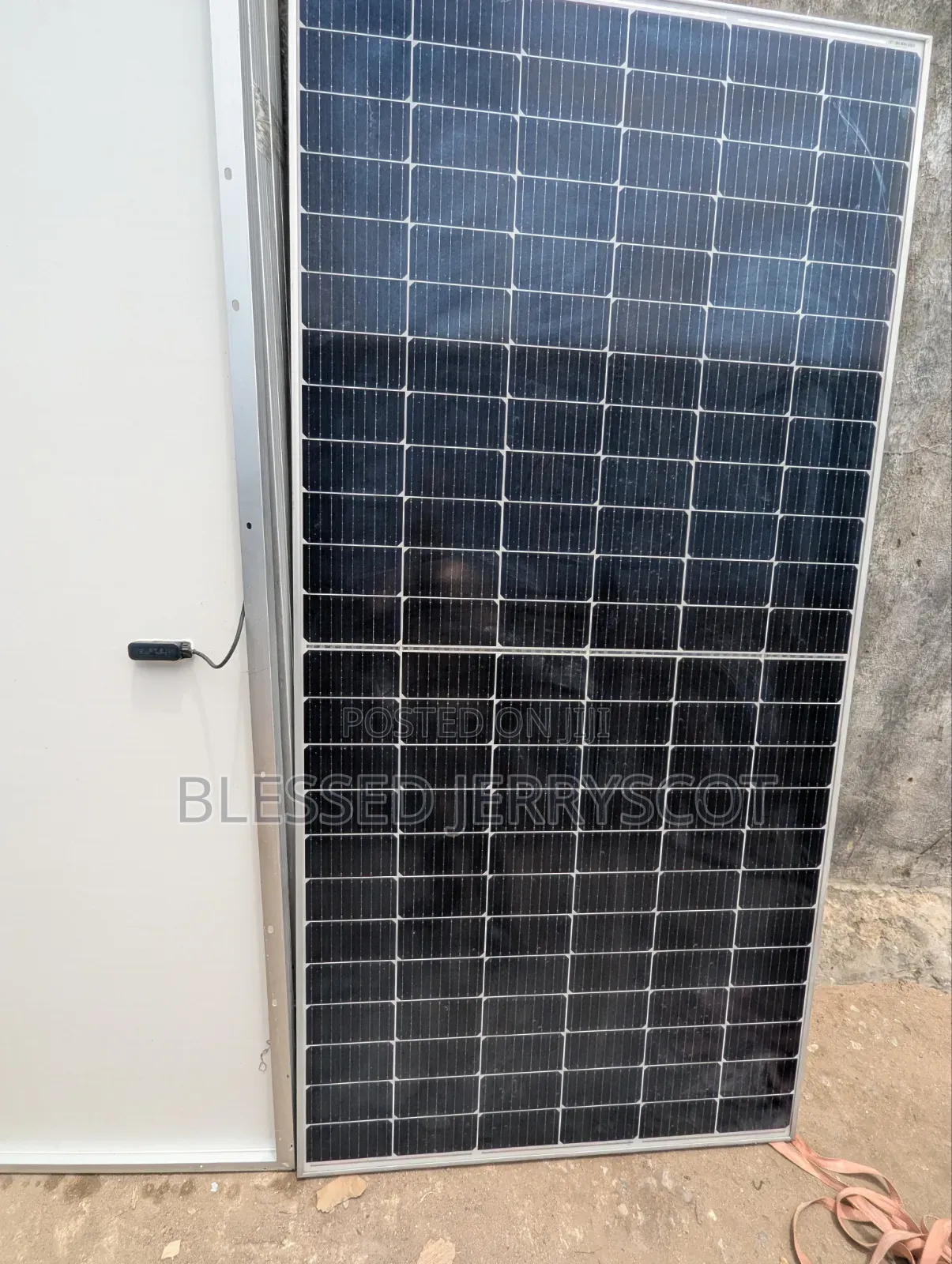Solar Module 600watts (144cell) Mono-Crystalline Solar Panel in Stock