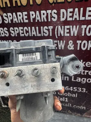Toyota Venza 2011–2012 ABS Module Pump
