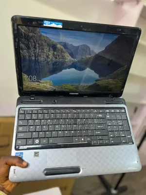 Laptop Toshiba Satellite Pro S750 8GB Intel Core i5 HDD 500GB