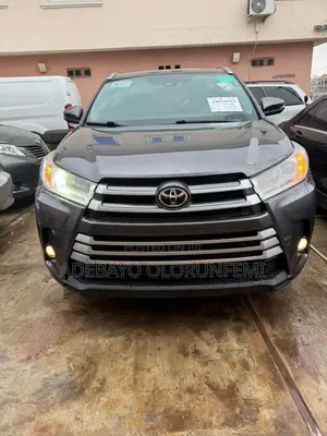 Toyota Highlander 2018 Gray
