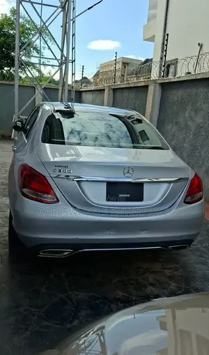 Mercedes-Benz C300 2019 Silver