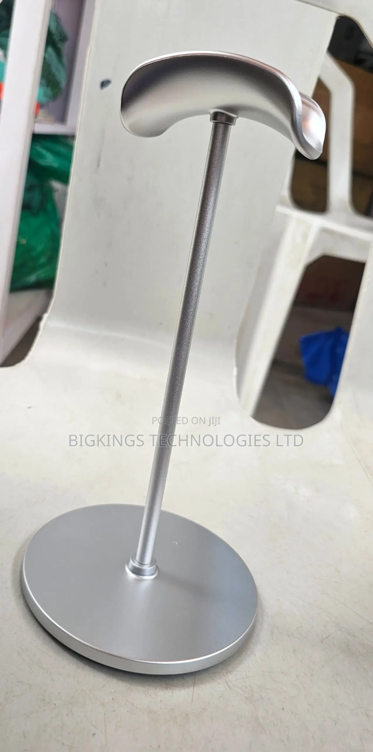 Metal Desk Headphone Stand